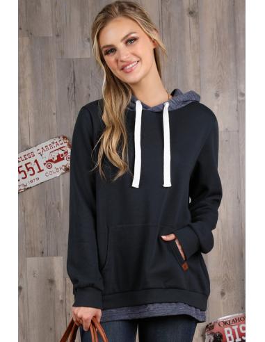 Pull à capuche et poche kangourou